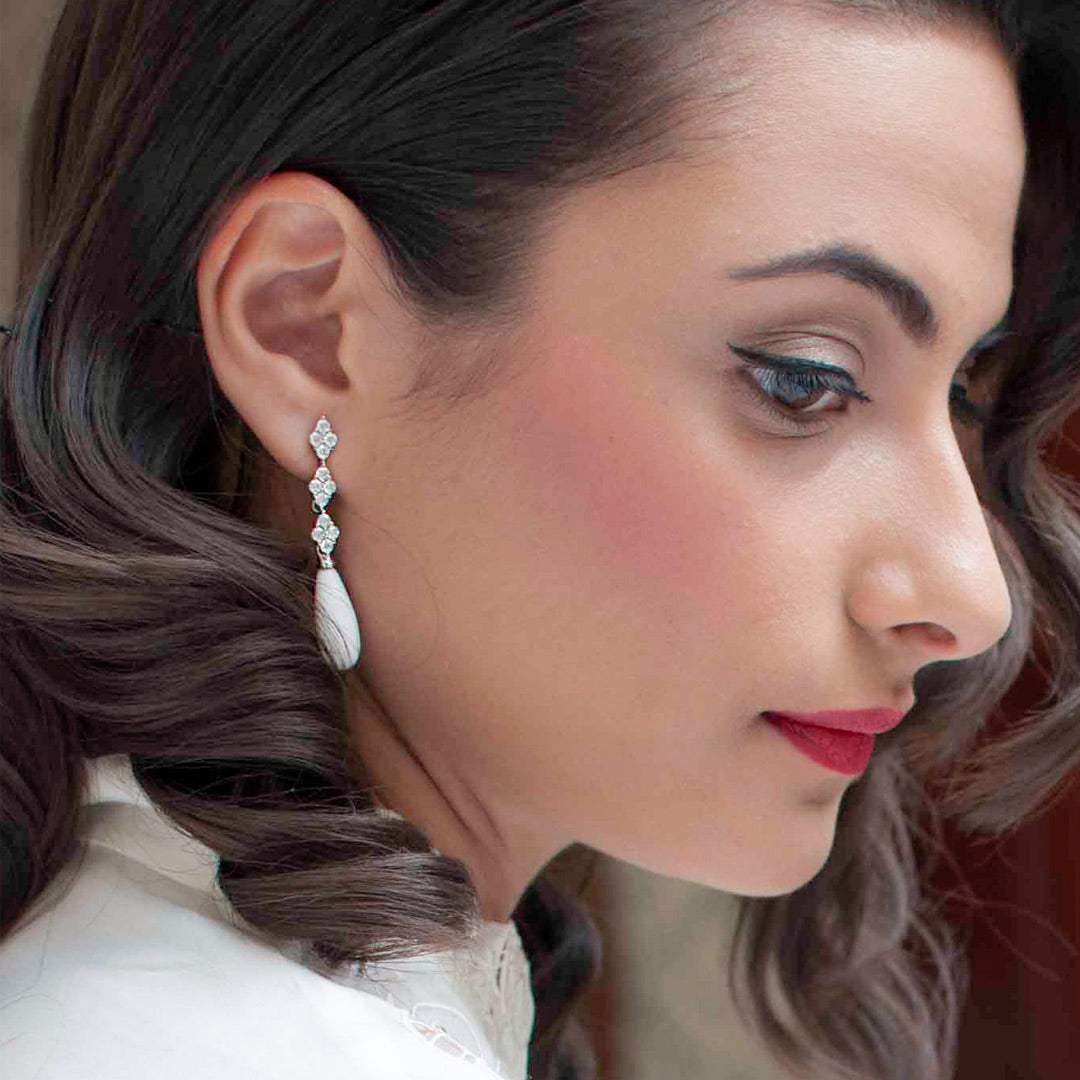 Long bridal earrings with white agate