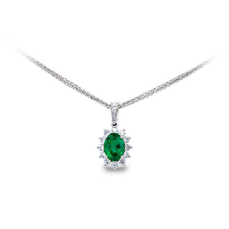 Classic emerald and diamond pendant in 18K Gold