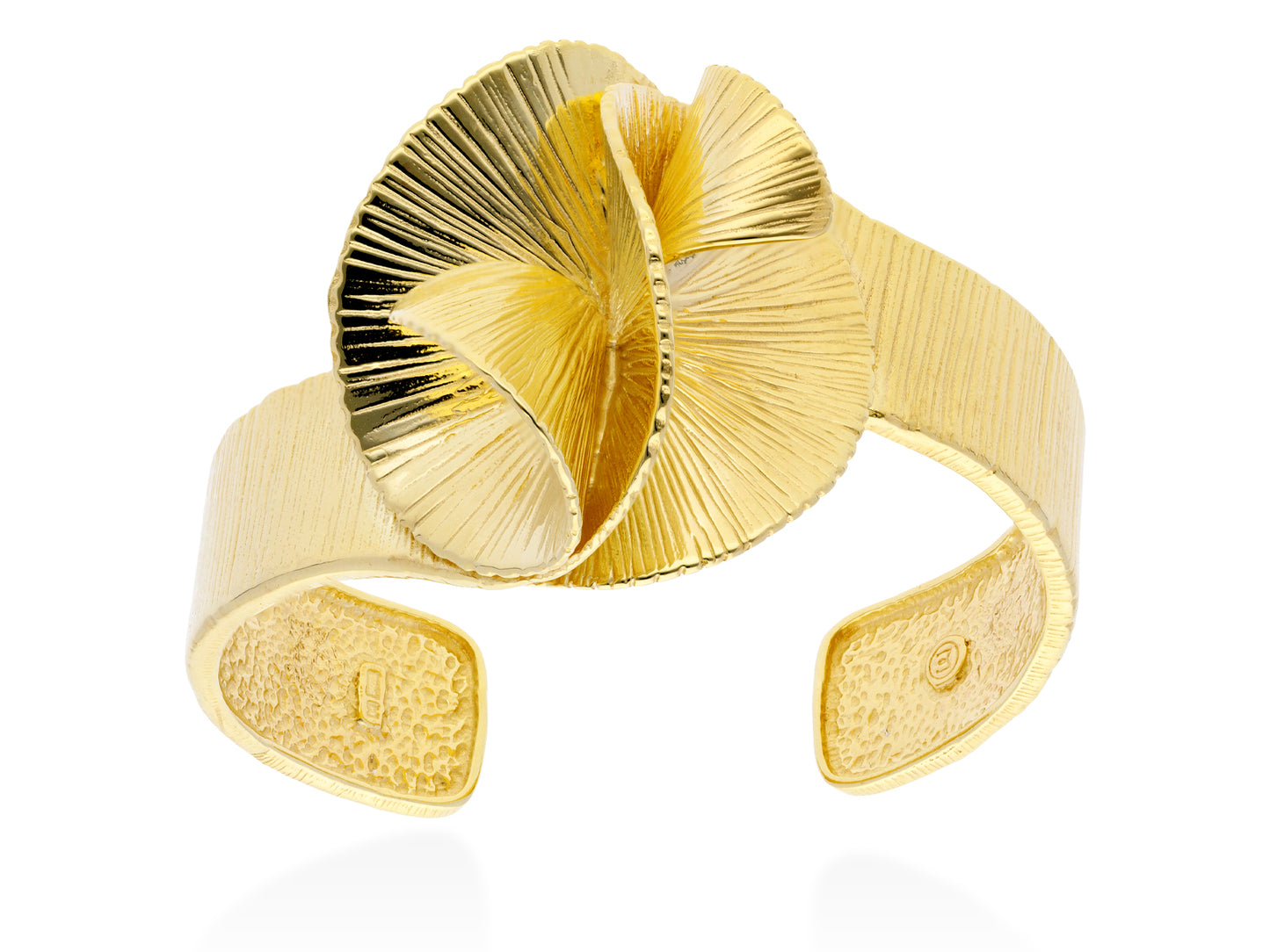 Pulsera de plata de primera ley (925) chapada en oro amarillo de 18kt. (medida de muñeca: 17-19 cm.)