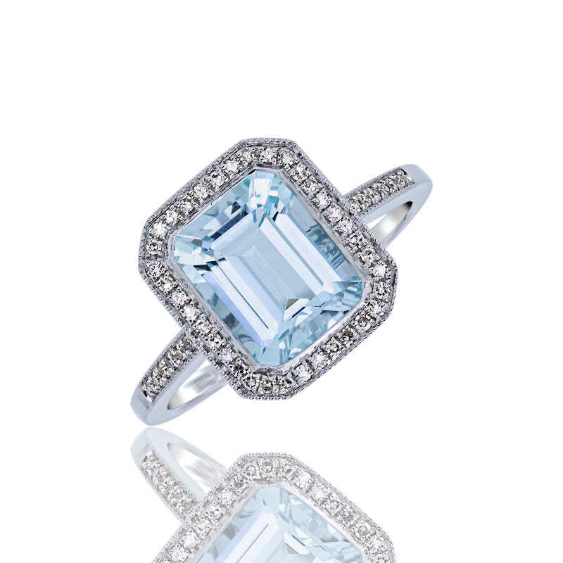 Sortija Oro Blanco con Brillantes y Aguamarina