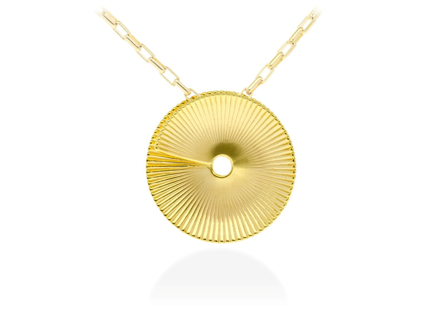 Colgante de plata de primera ley (925) chapada en oro amarillo de 18kt. (diametro exterior: 3,3 cm.)