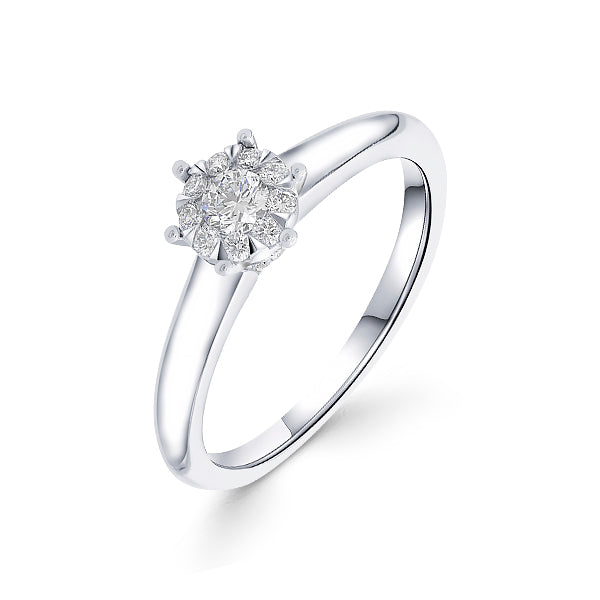 18KT WHITE GOLD AND DIAMOND RING