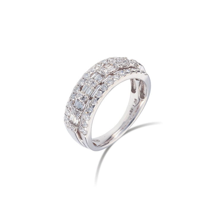 Anillo de Oro Blanco 18K con Diamantes