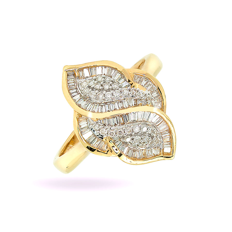 Double Leaf Ring in 18K Yellow Gold with Diamond